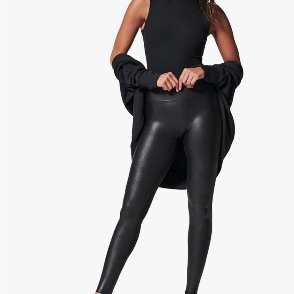 Sleek SPANX Faux Leather Leggings -
Like New!